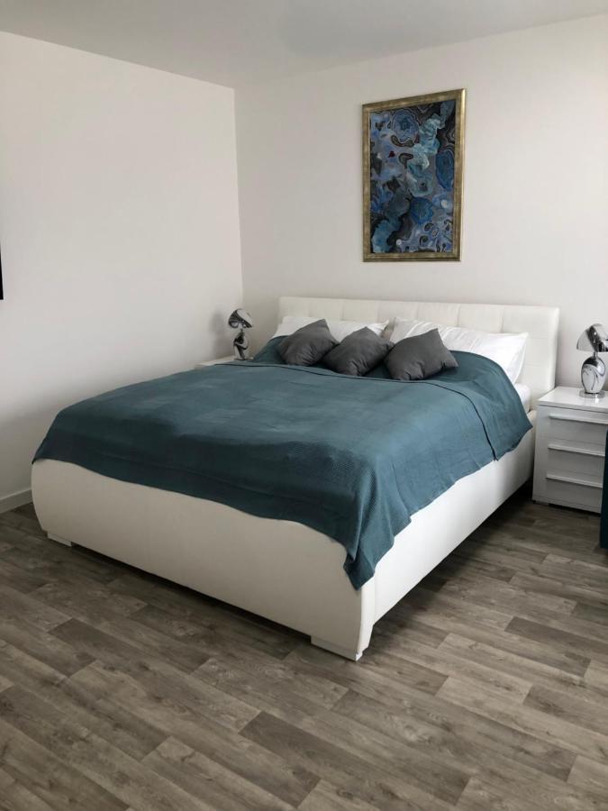Apartman X28 Mikulov Eksteriør billede